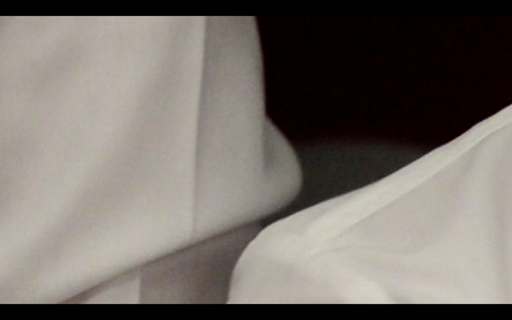 2whiteshirts ella fleck